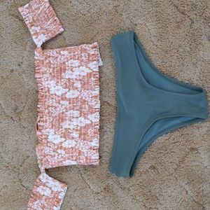 Women's off-shoulder bikini